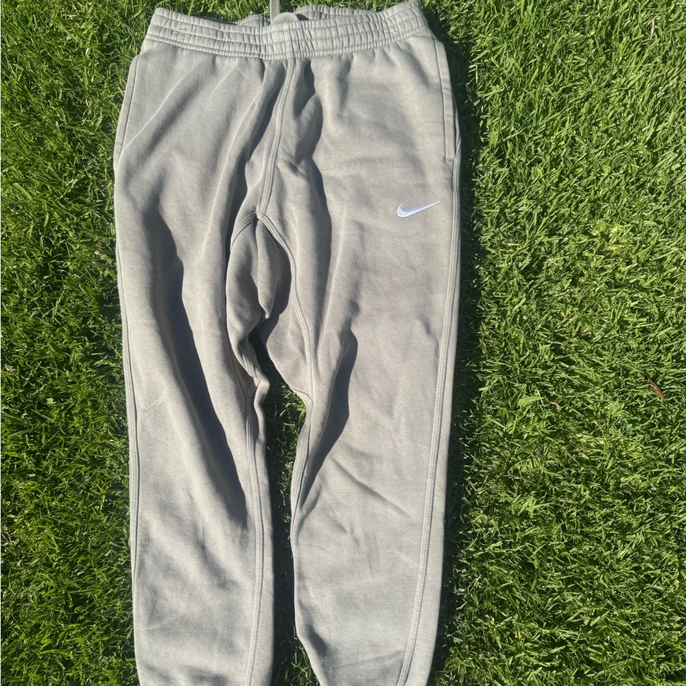 Nike Gray Sweatpants Relaxed Fit Tapered Leg